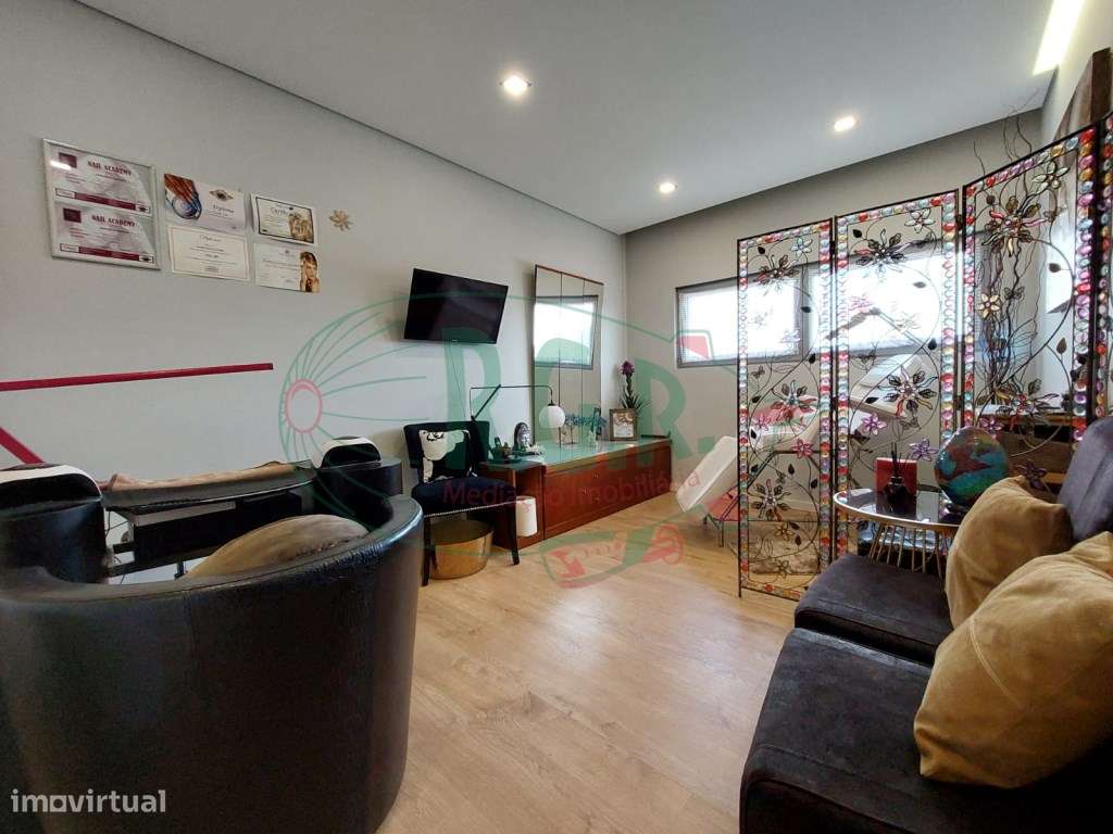 Moradia T3+1 Térrea | São Cosme | 10 min Porto-23