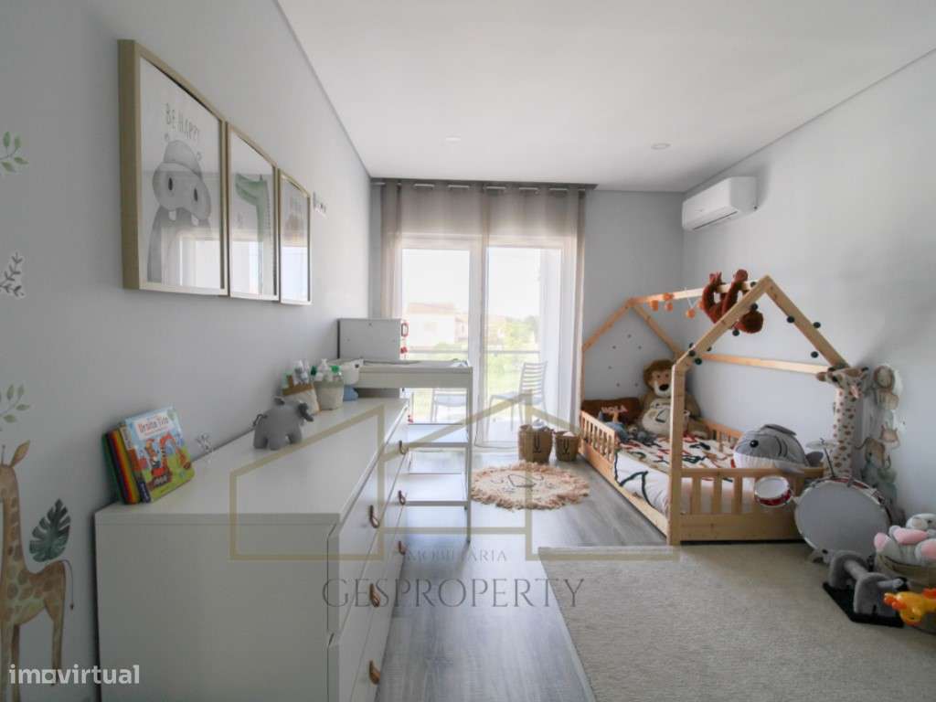 Moradia T3 nos Redondos, em Fernão Ferro-36