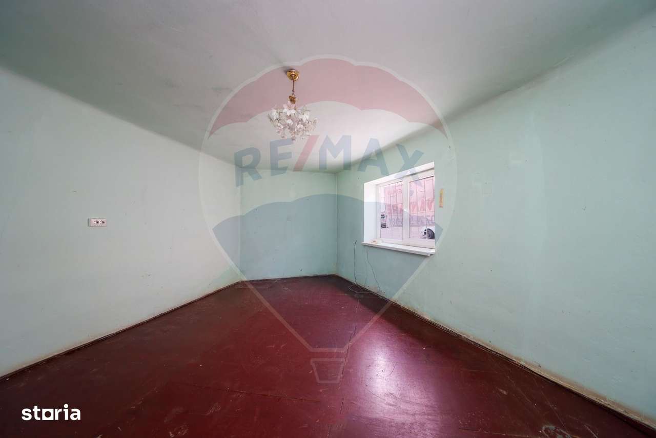 Corp de casă cu 2 studiouri independente, ideal pentru regim hotelier-7