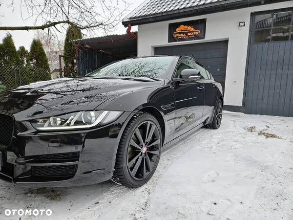 Jaguar XE 2.0 T AWD Prestige - 7