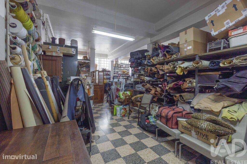 Loja / Estabelecimento Comercial T3 em Arroios de 181,00 m2 - Grande imagem: 3/15