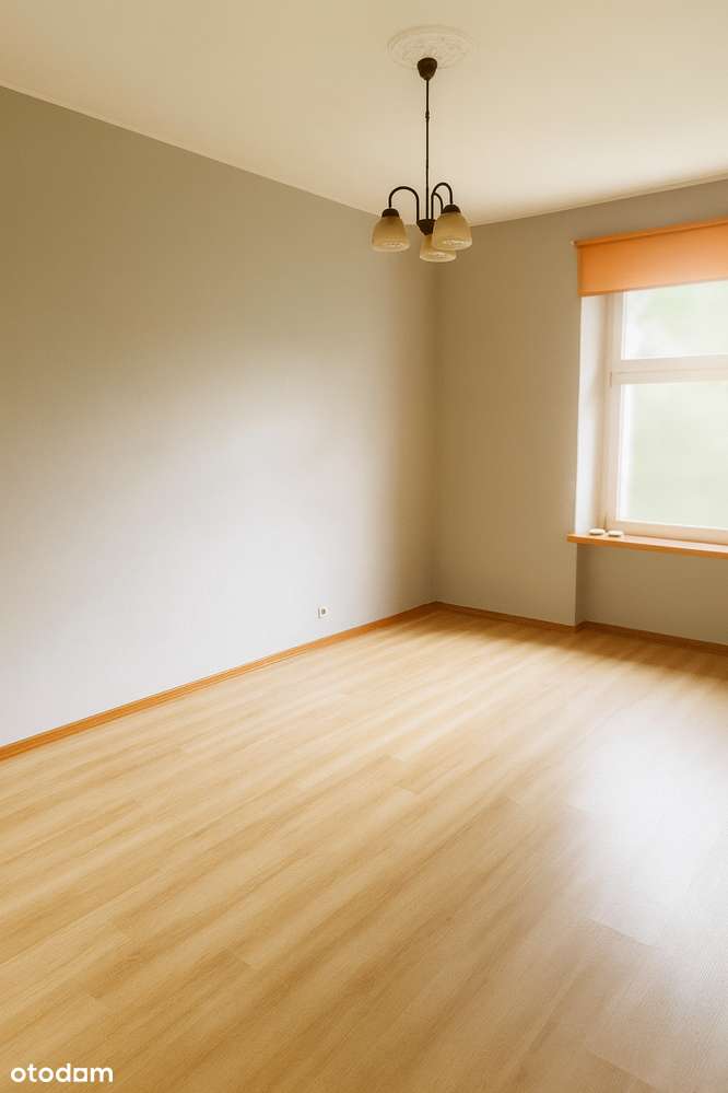 Przestronne mieszkanie 76 m² w kamienicy – parter, centrum miasta - Pełny obrazek: 3/7