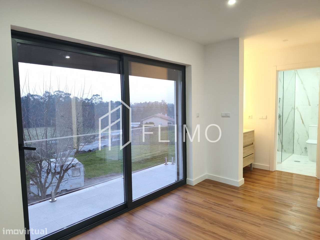 Moradia T3 geminada Nova-48