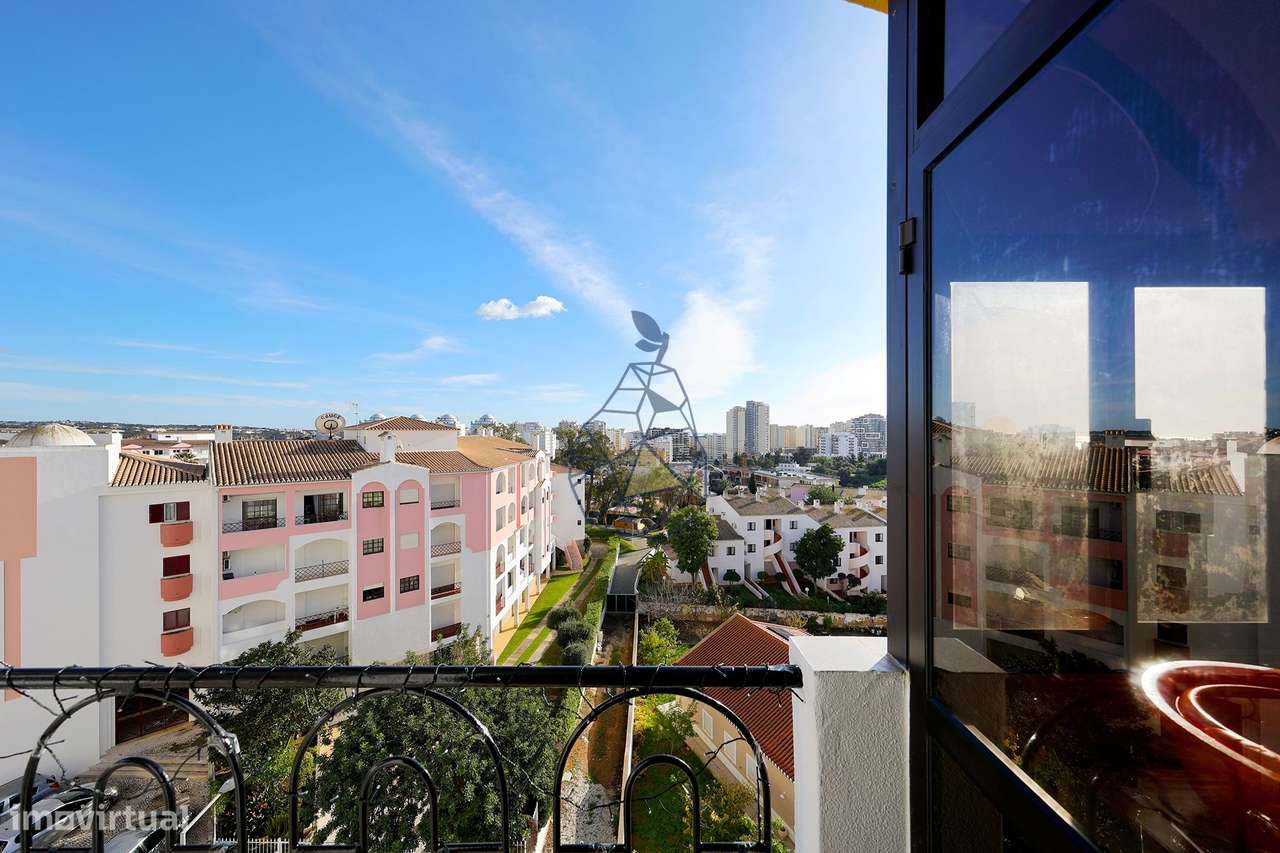 Apartamento T2 virado a Sul , com Garagem na Vila Rosa - Portimão-7