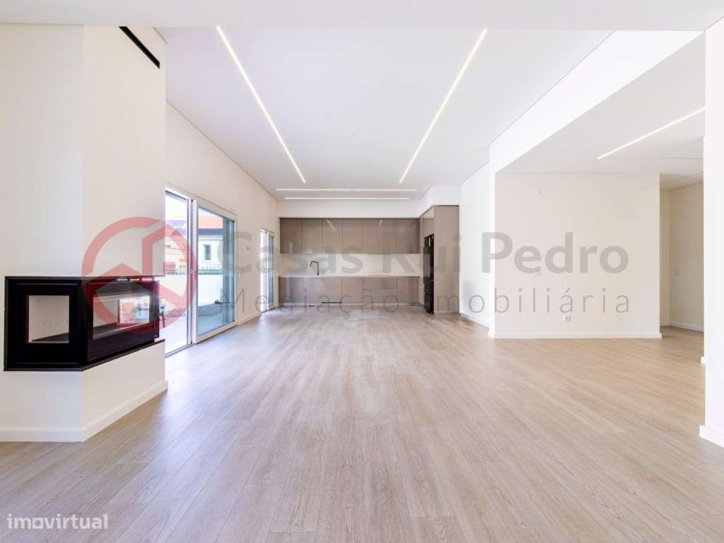 Moradia Térrea T2 Geminada com Pérgula - Grande imagem: 3/16