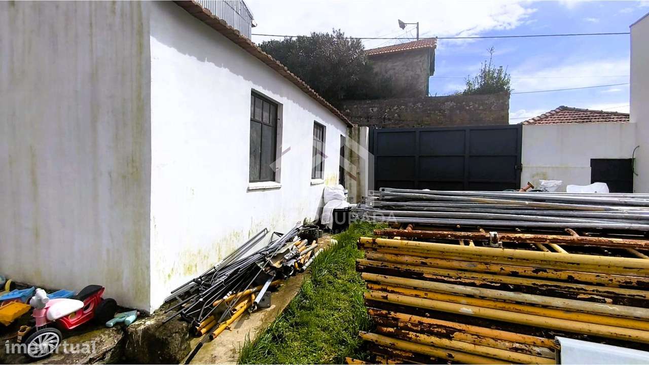 Moradia renovada T2 em Valbom-20