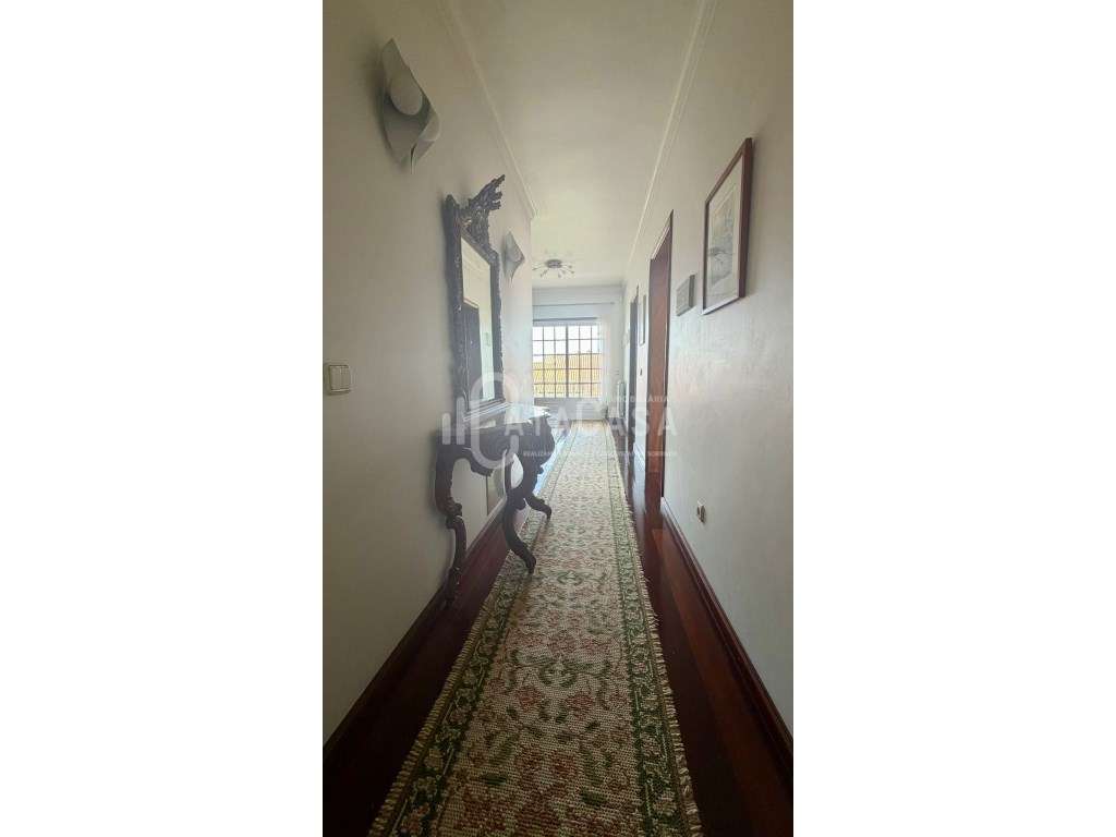 Moradia Isolada T4 para venda na Borralha-14