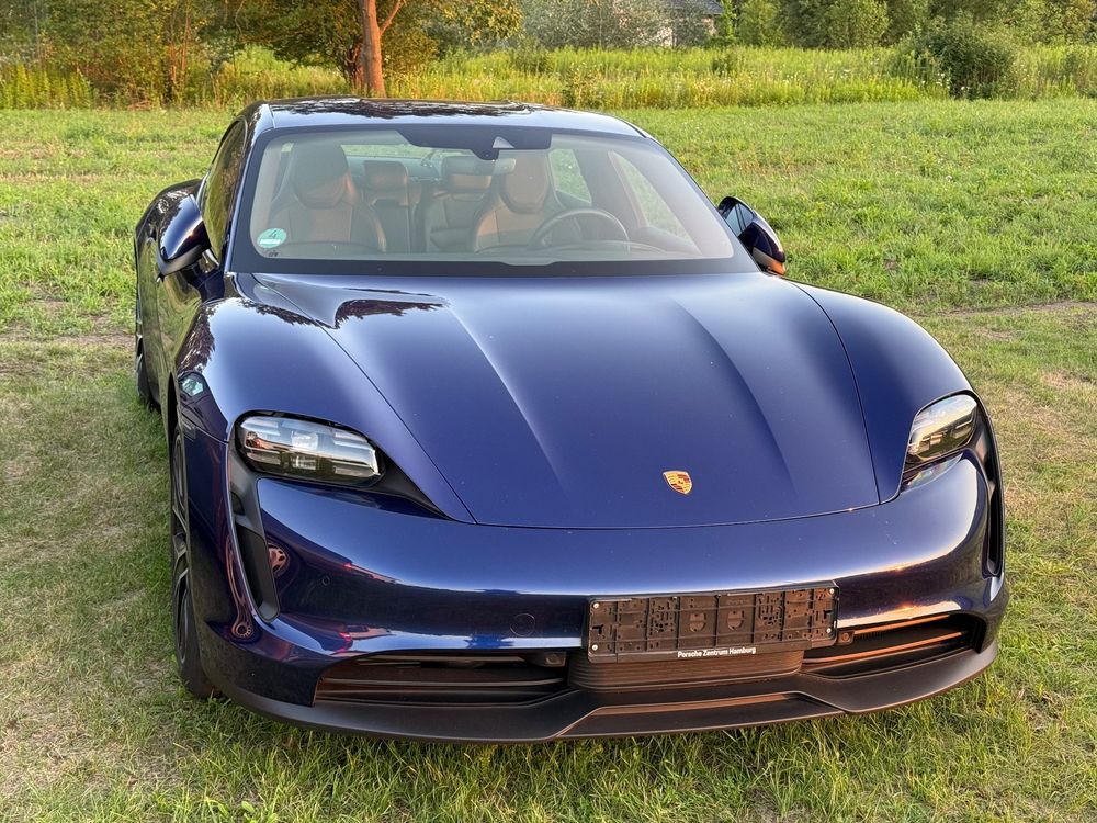 Porsche Taycan 2022