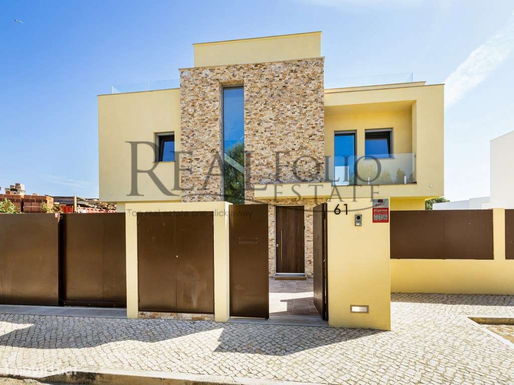 Moradia T4 com piscina em Cascais-33