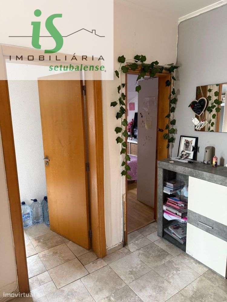 APARTAMENTO T3 NO MONTALVÃO EM SETÚBAL (3º ANDAR SEM ELEVADOR EXCEL-11