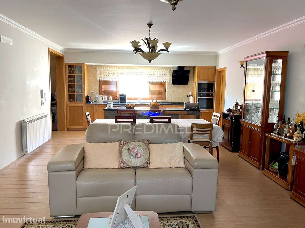 Moradia de 308 m2, inserida num terreno com 4.087 m2 - Grande imagem: 4/39