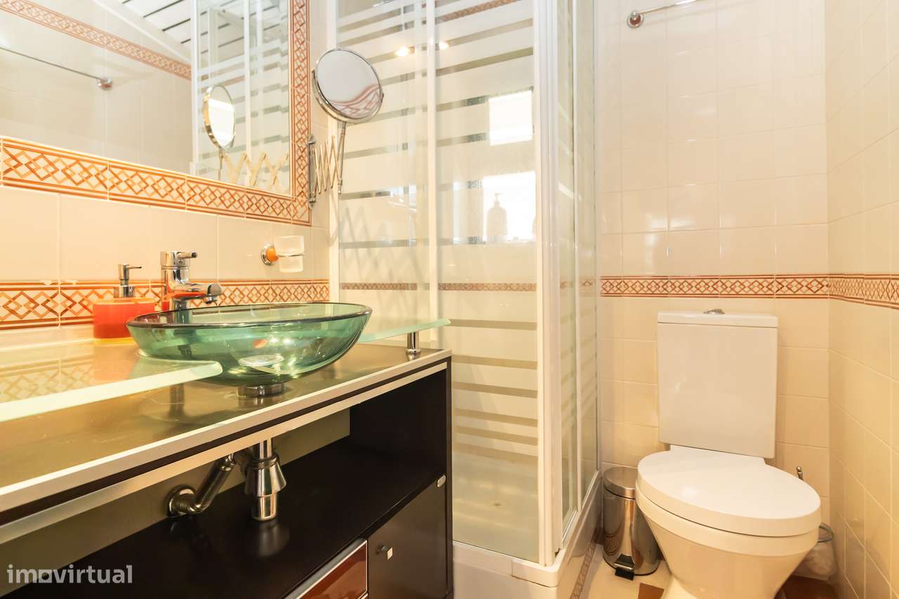 T4+1 Duplex em Primeira com 250m2, Linha de Mar | Sesimbra-30