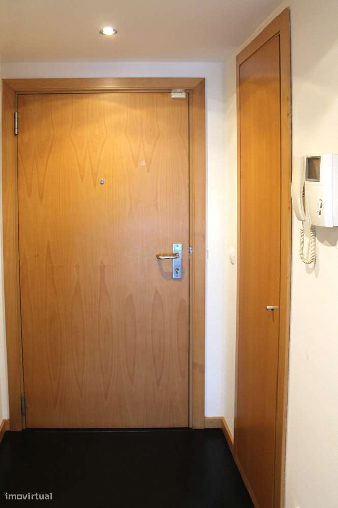 Apartamento T1 vista rio, edifício PANORAMIC, Parque das Nações-2