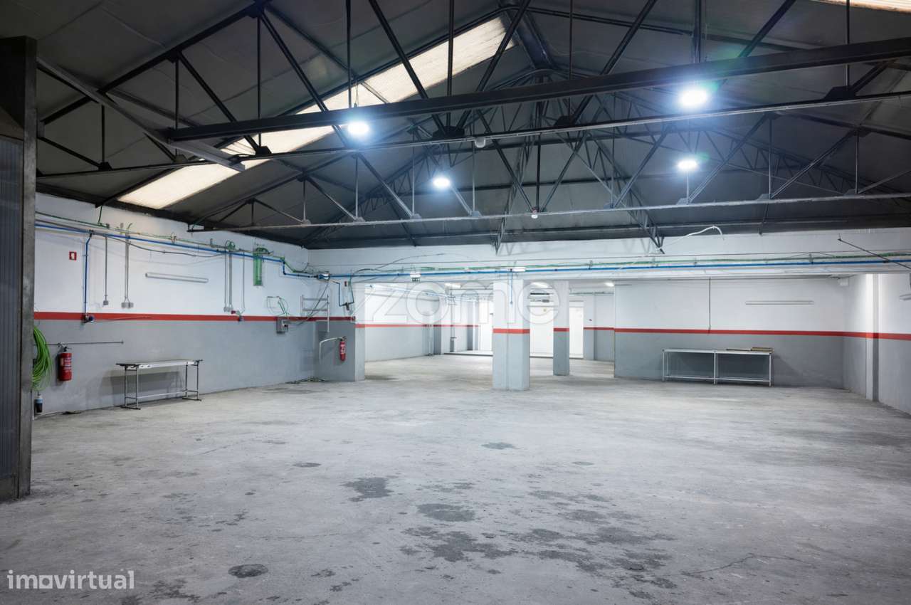 Propriedade de Grande Dimensão com Habitação e Área Industrial-6