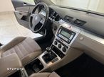 Volkswagen Passat 2.0 TDI DPF 4Mot Highline - 12