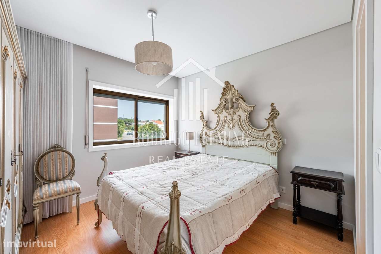 Apartamento T3 em Miramar-19