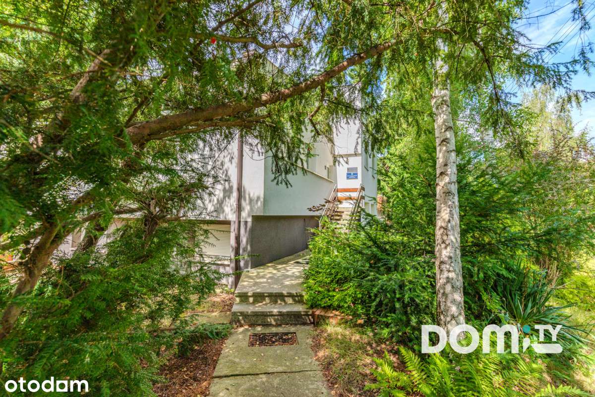 Dom z dużą działką i zabudowaniami ponad 900m2 - Pełny obrazek: 1/20