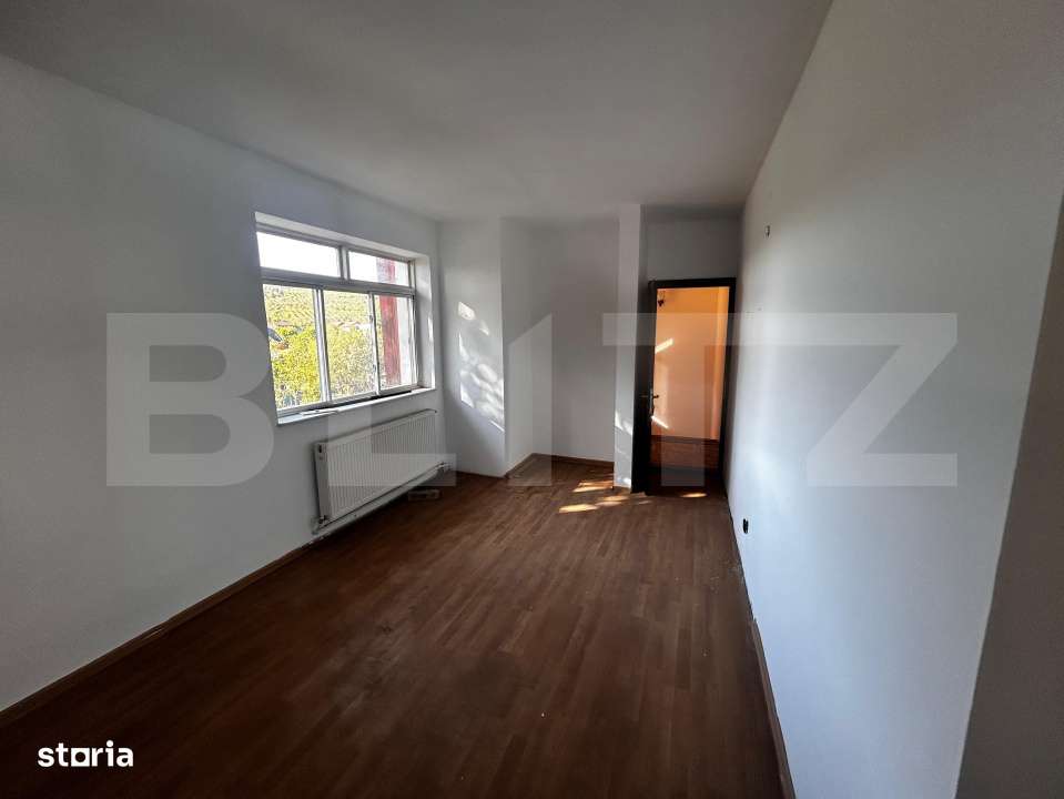 Casa de vanzare, 300 mp, strada Jiului - Imagine principală: 4/8