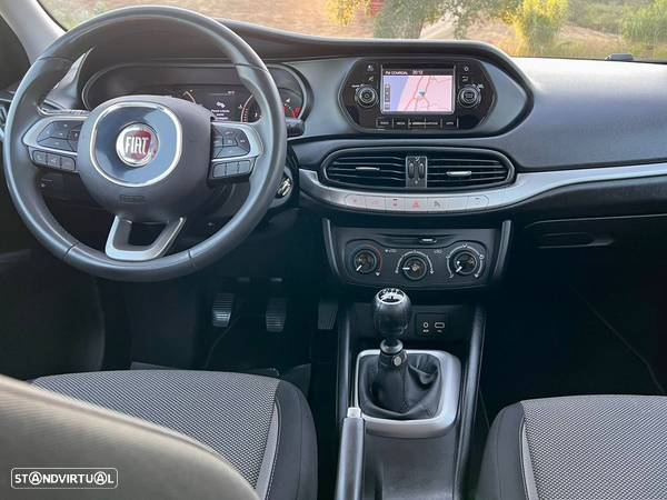 Fiat Tipo 1.6 M-Jet Easy - 4