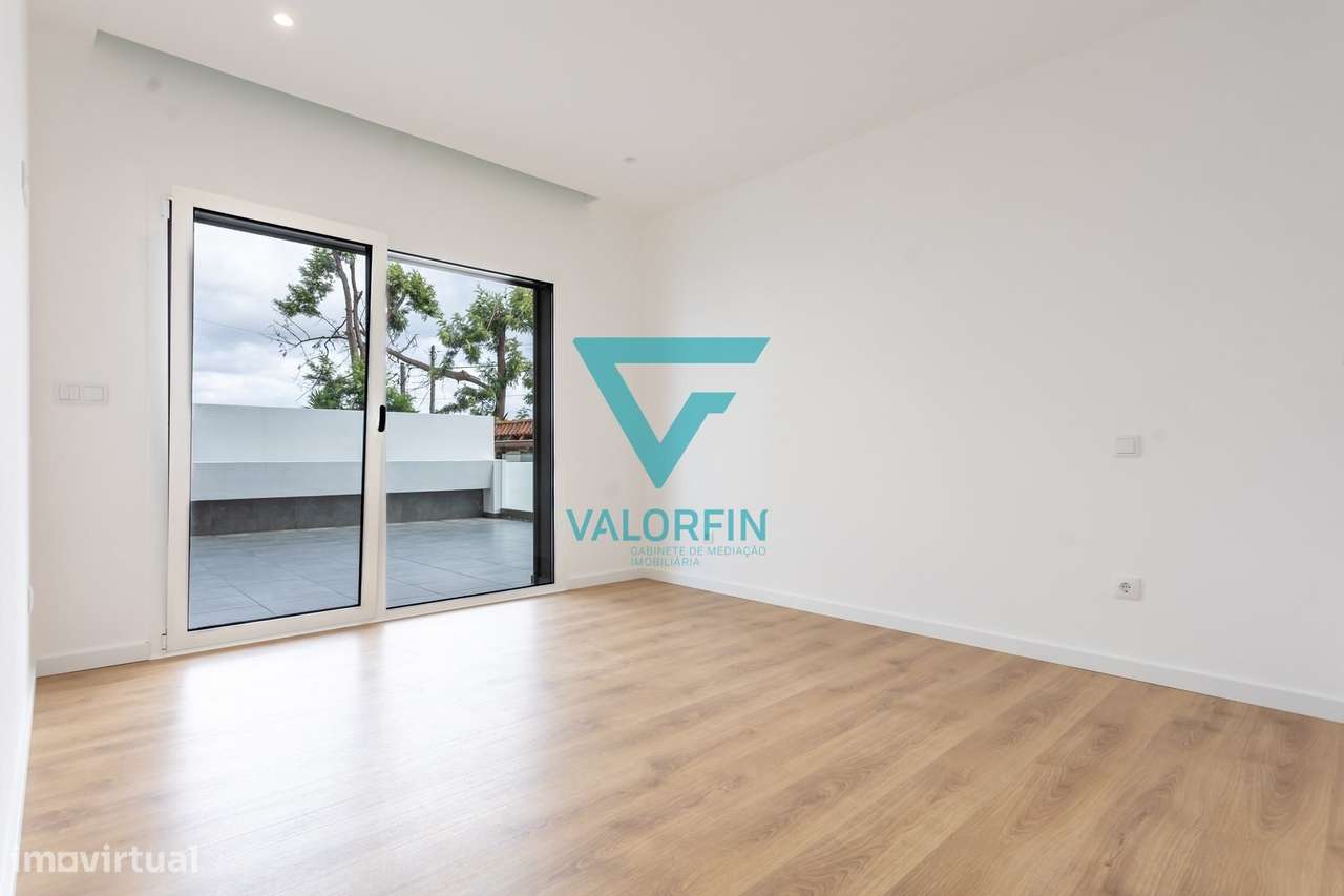 APARTAMENTO T3 NOVO c/ TERRAÇO em Parceiros | Leiria-15