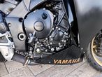 Yamaha R1 - 13