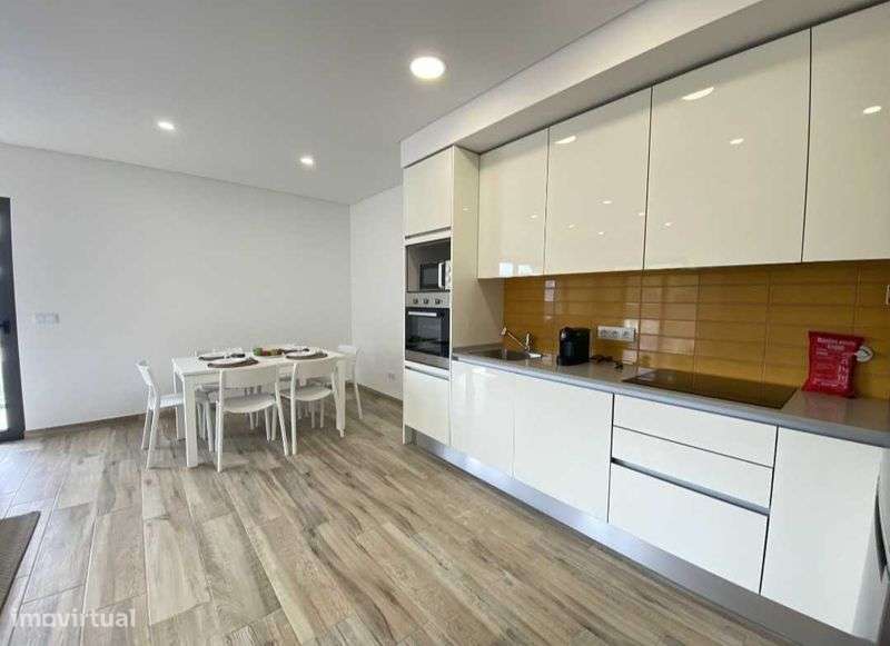 T2 novo a 500 metros da praia - Grande imagem: 5/12