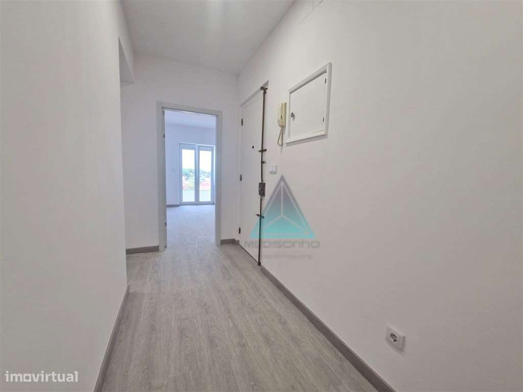 OPORTUNIDADE * * T4 SEIXAL * * REMODELADO * * VISTA RIO-7