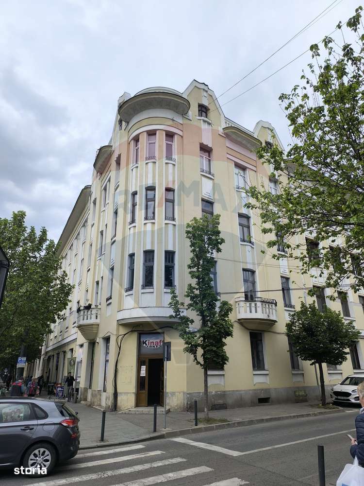 Spațiu comercial de vanzare - Imagine principală: 1/8