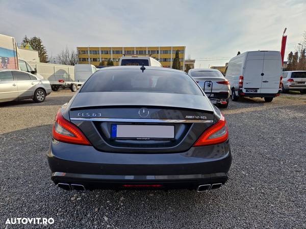 Mercedes-Benz CLS 63 AMG 4MATIC Aut - 4