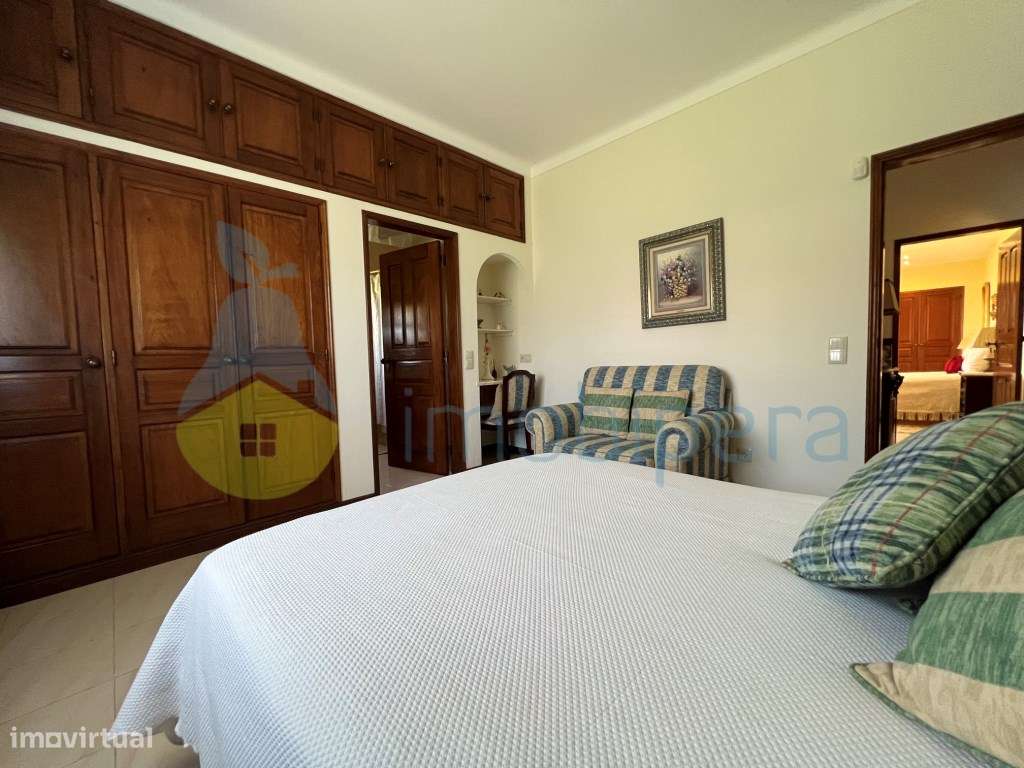 SOBERBA MORADIA T6 COM CASA DE HOSPEDES EM ANEXO-8