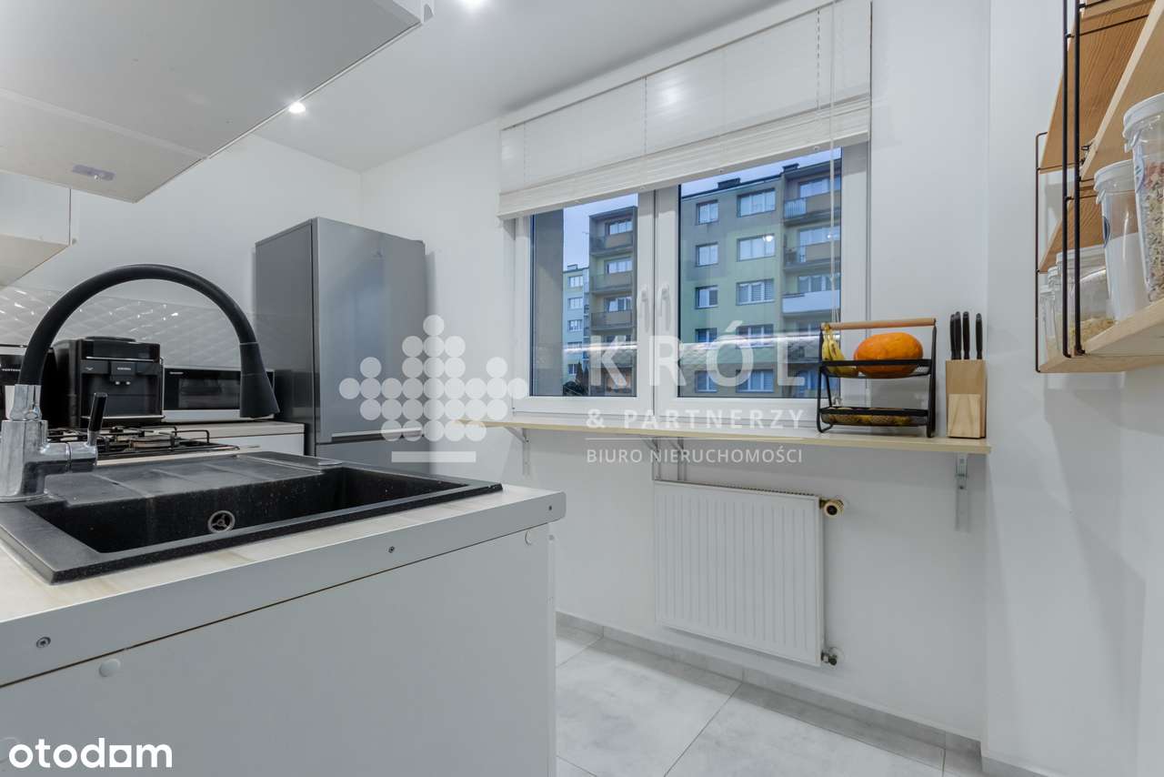 2 pokojowe mieszkanie do wejścia z balkonem na Komuny Paryskiej!-7