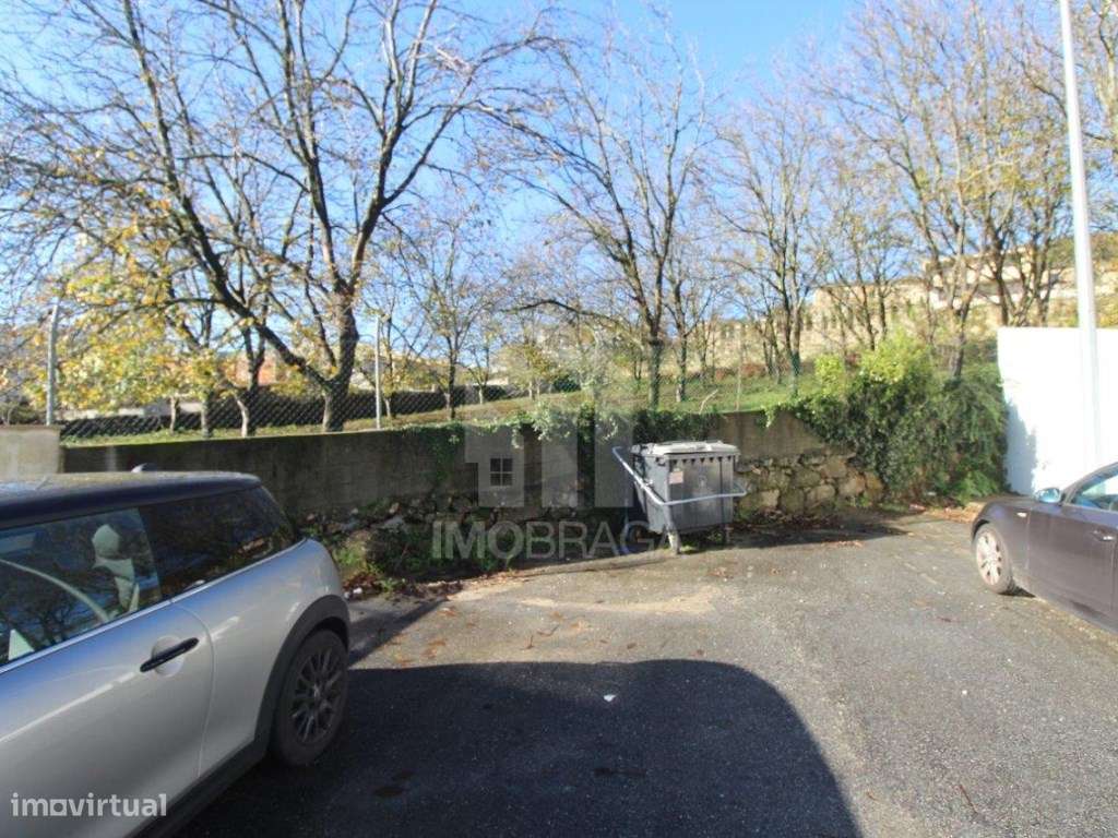Venda de Terreno para Lotear, em Gualtar, Braga-25