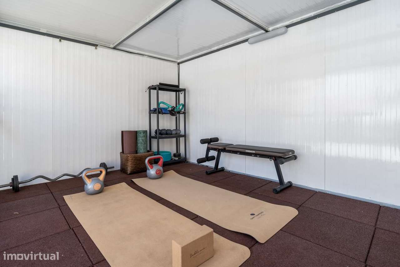 Moradia T4 com jardim, Encarnação, Lisboa-30