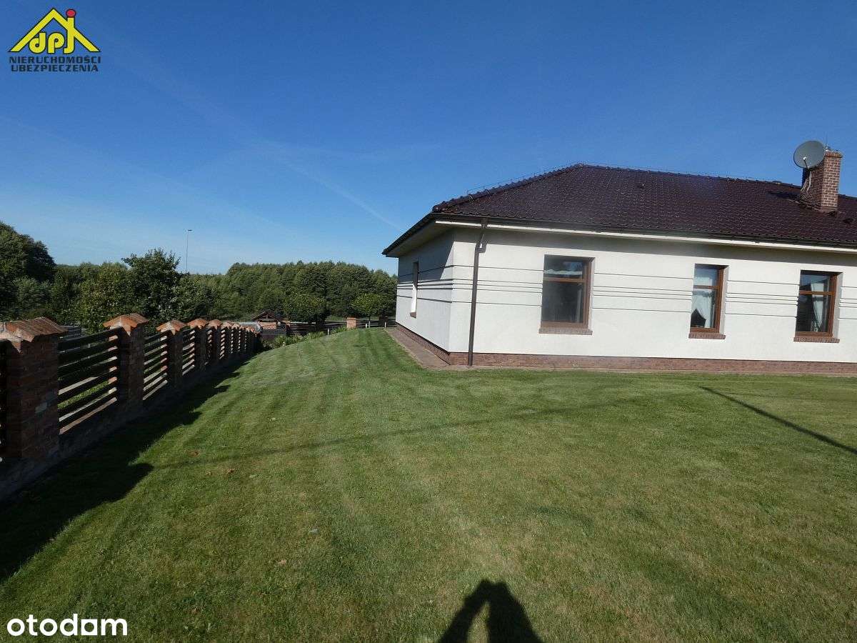 Dom jednorodzinny wolnostojący w stylu dworku-13