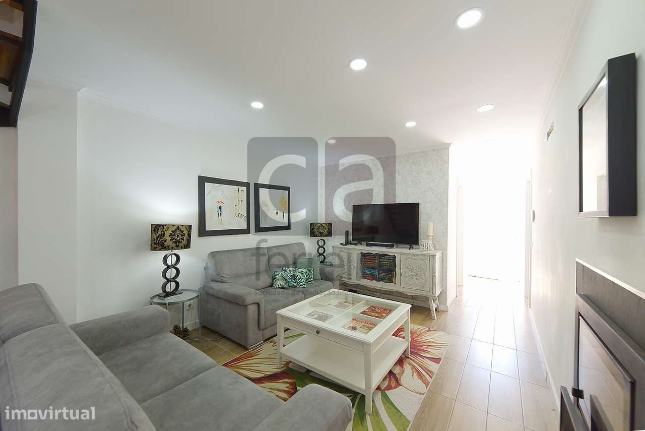 Moradia T3 Totalmente Remodelada em Almeirim-10