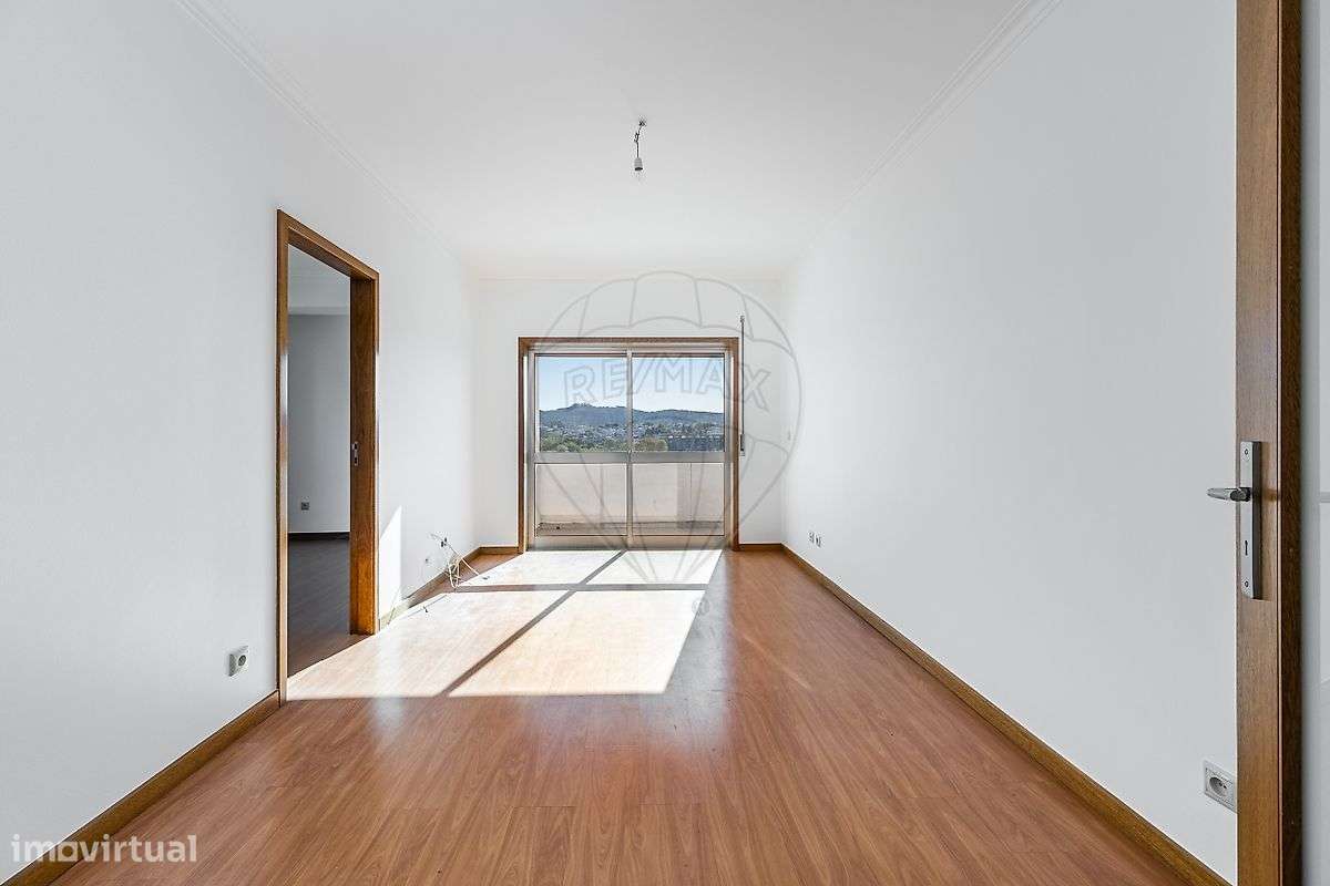 Apartamento T2 no centro da vila das Taipas, Guimarães! - Grande imagem: 2/24
