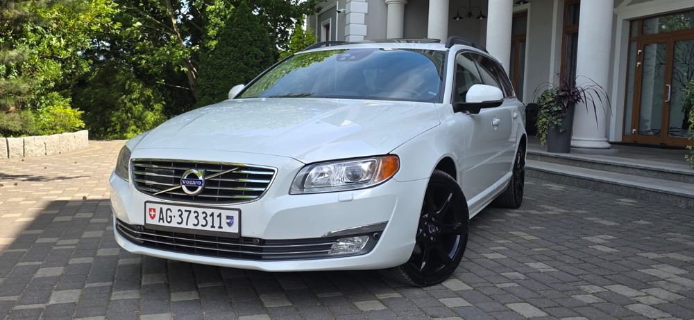 Volvo V70 III D4 Geartronic Summum 2014