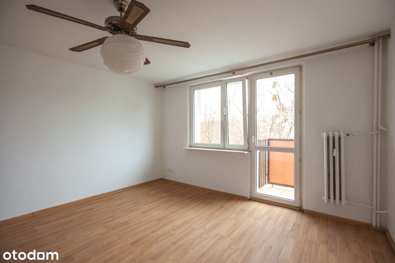 Kawalerka z balkonem, Marysin Wawerski-1