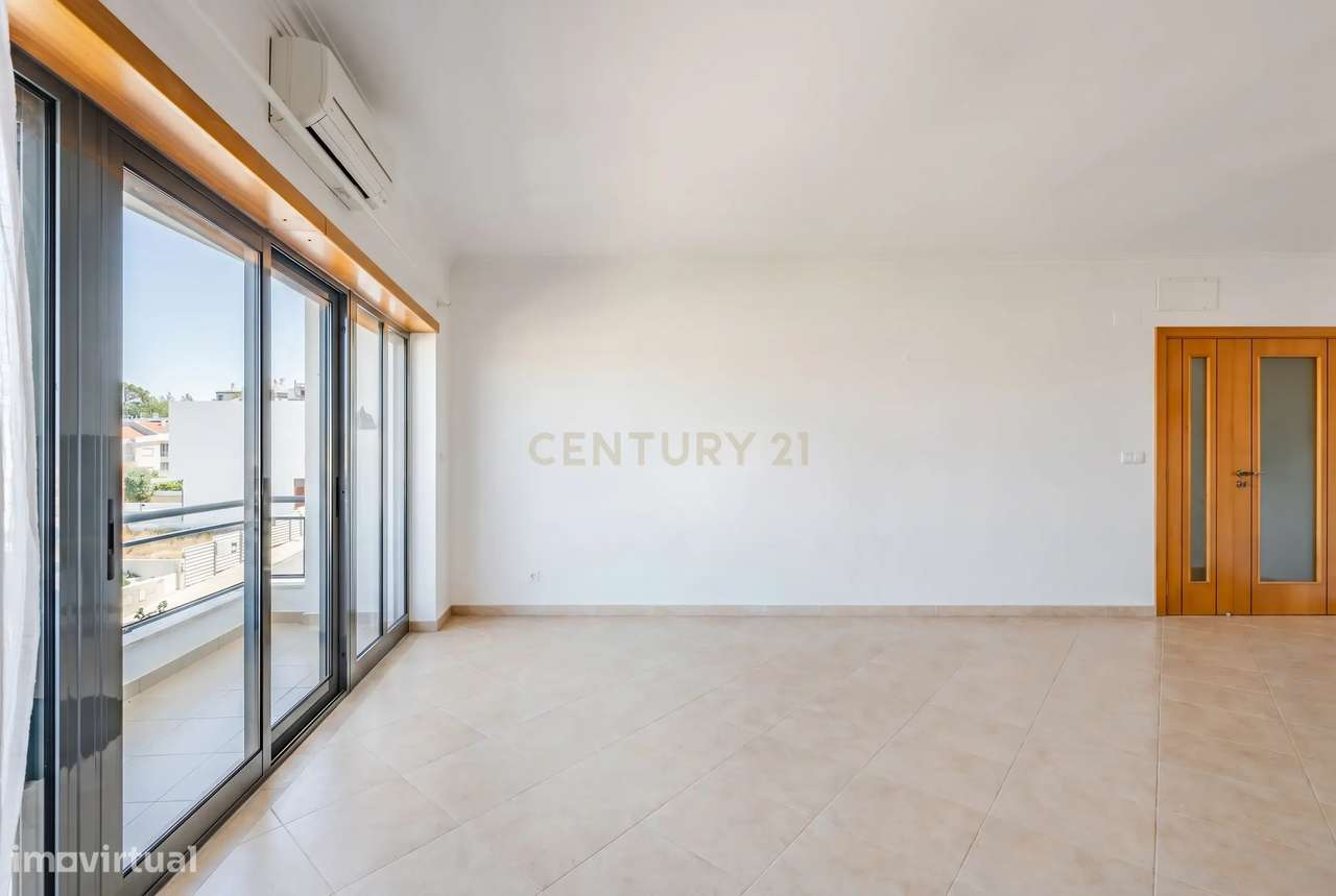 T3 Parque Luso - Onde o espaço, a elegância e a localização se encontr-12