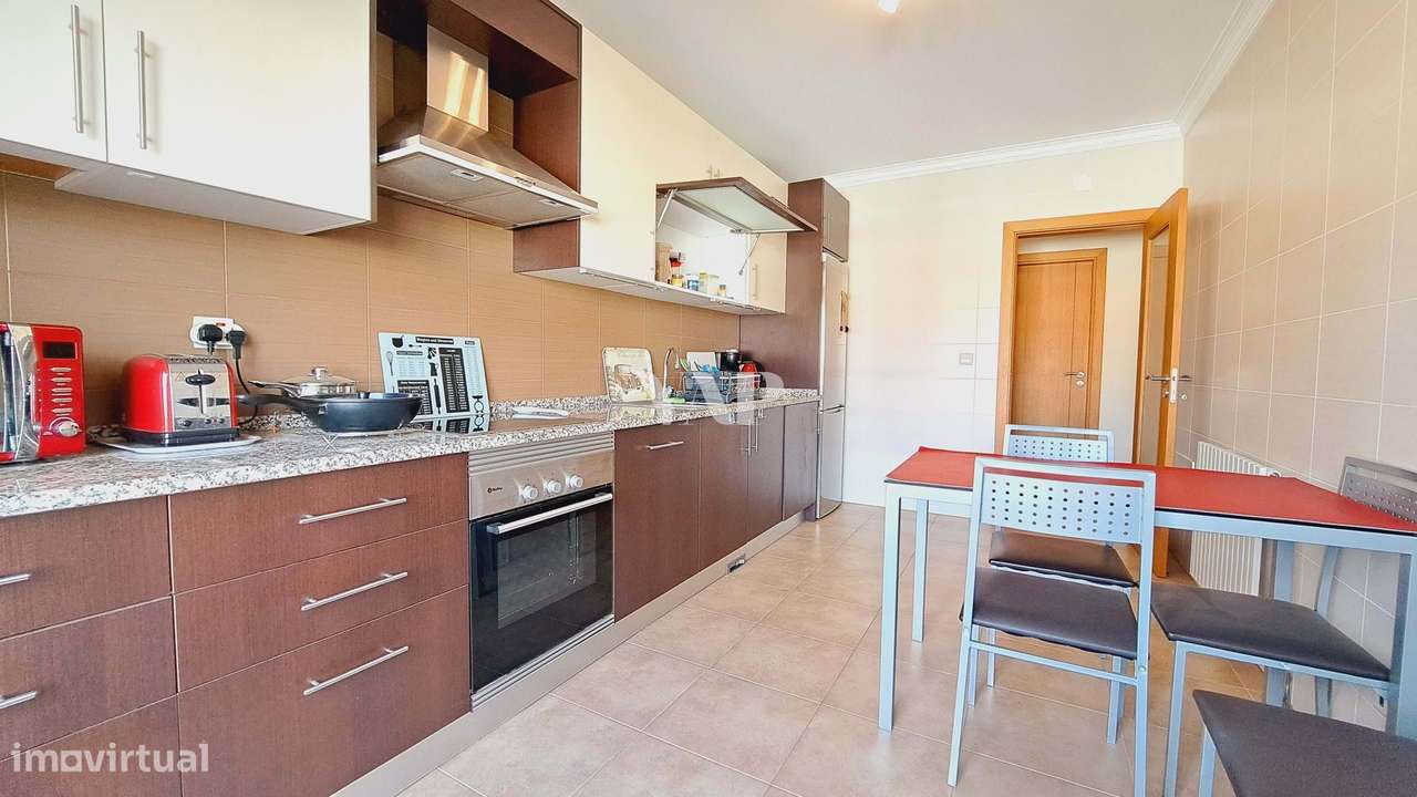 Apartamento T2 para venda no centro de Albufeira com vista MAR-12