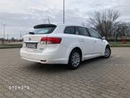 Toyota Avensis 2.0 D-4D Luna - 4