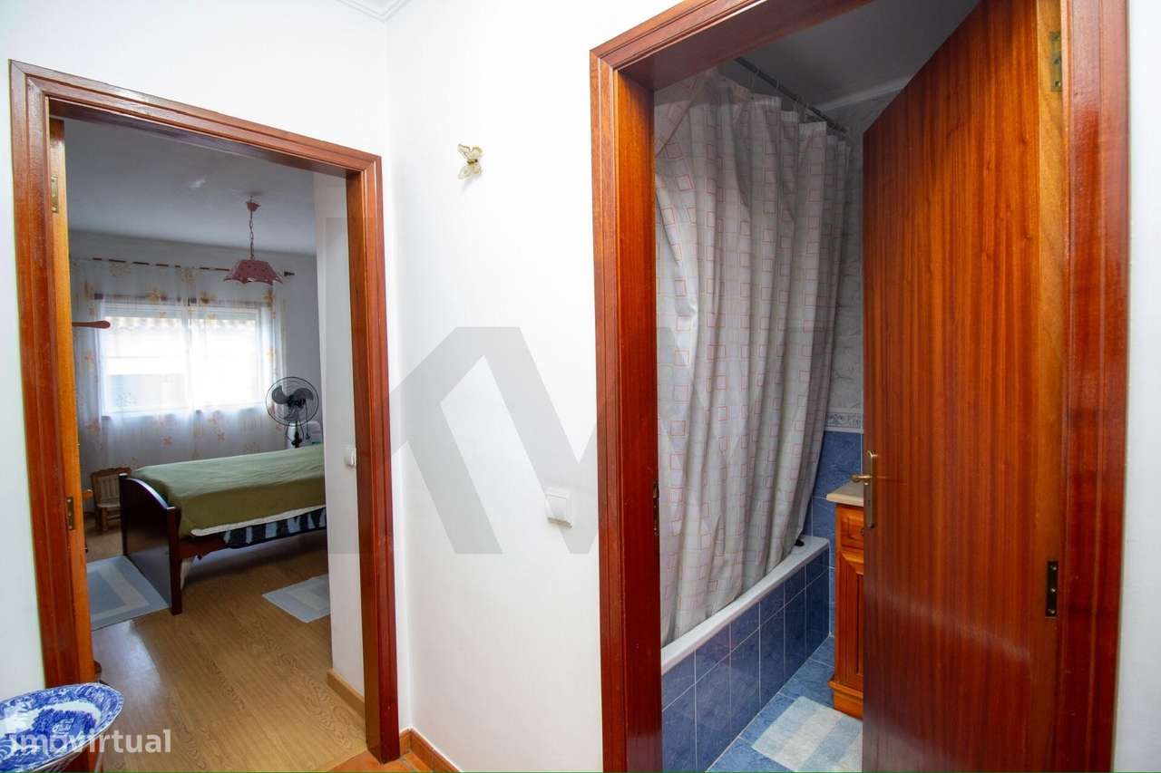 Apartamento T2 com garagem e arrecadação – Alpiarça - Grande imagem: 5/19
