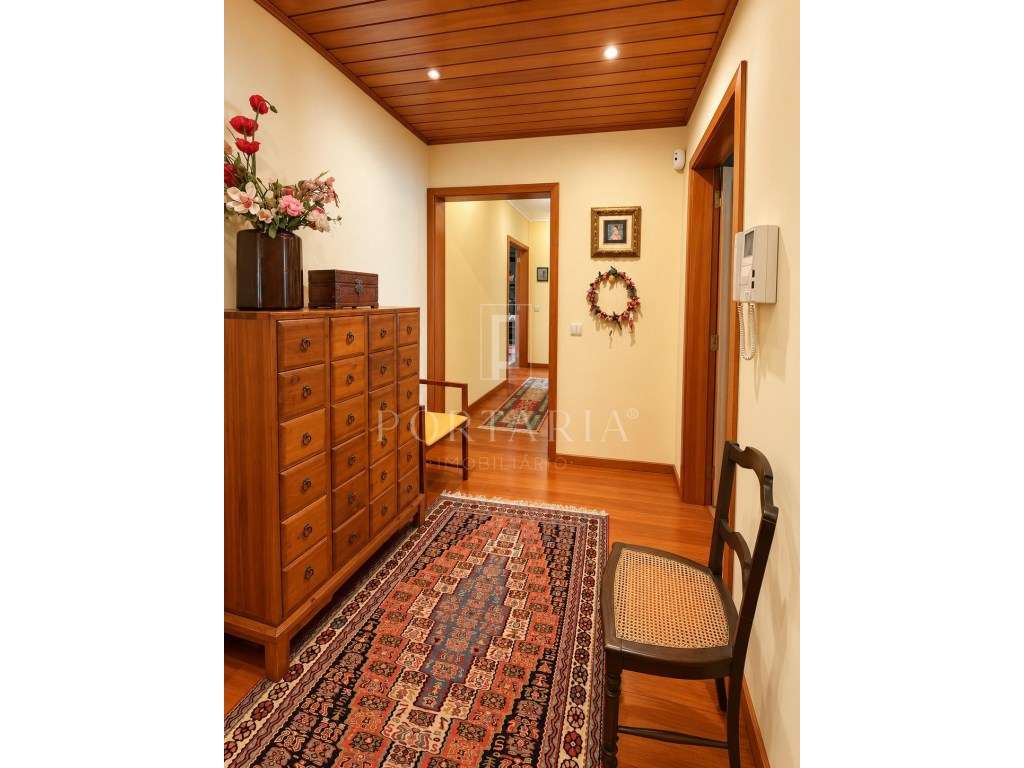 Apartamento T2 nas Barrocas em Aveiro, com excelente localização-6