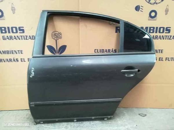 Porta traseira esquerda SKODA SUPERB I 1.9 TDI - 1