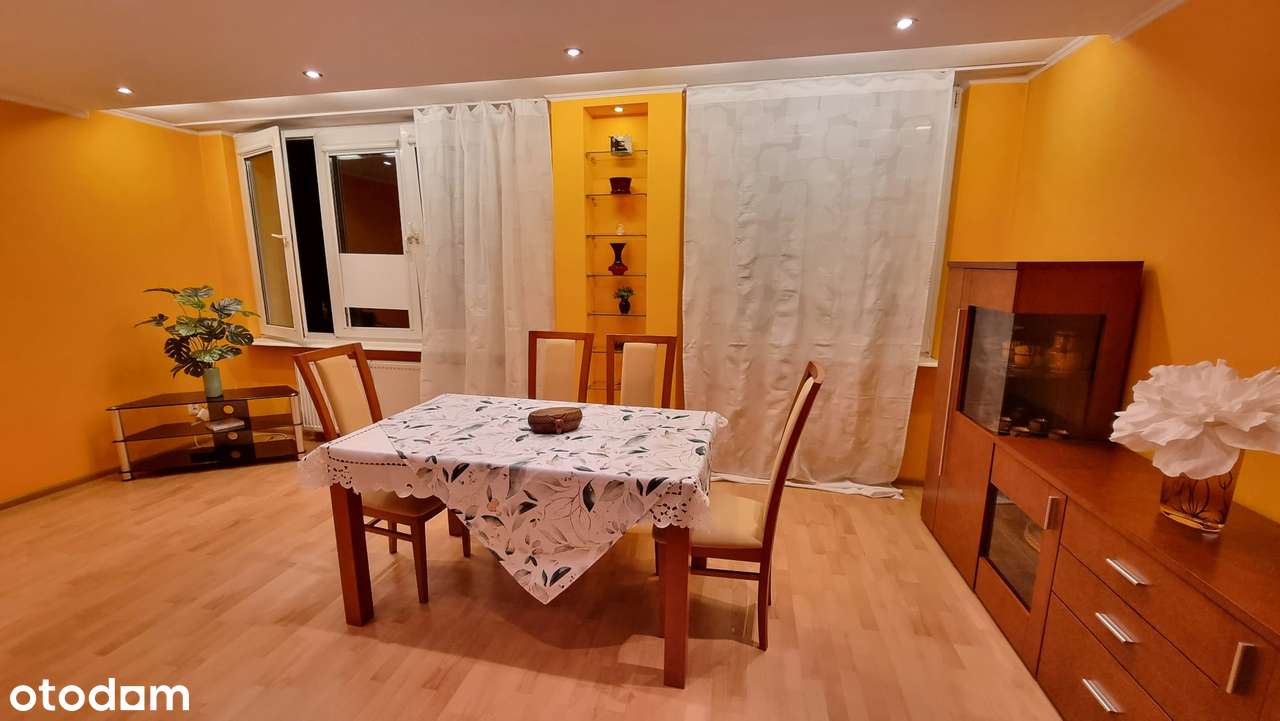 Atrakcyjne mieszkanie na 1 piętrze Os. Jana-15