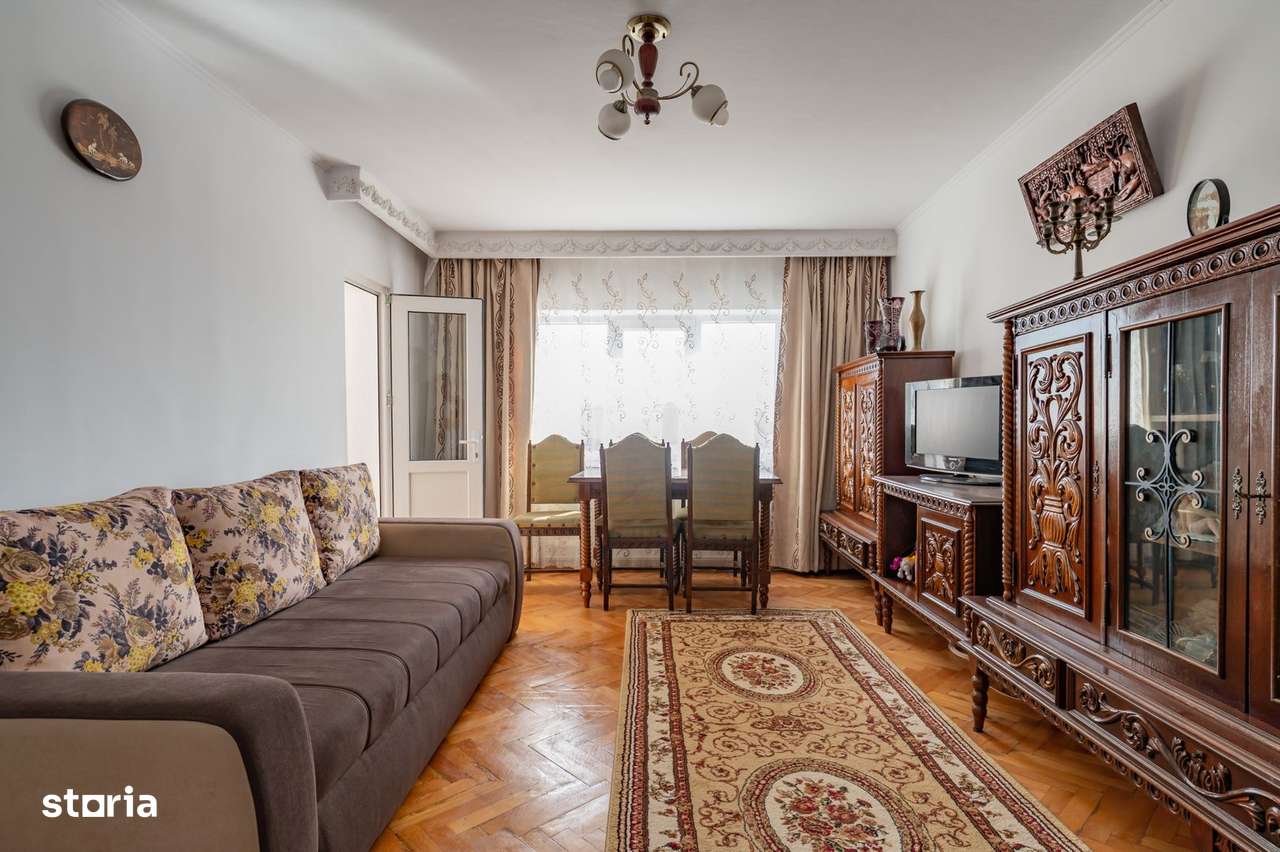 Inel 2 – Dezrobirii – 3 camere decomandate, 2 băi, etaj 3/4, bloc 1987-2