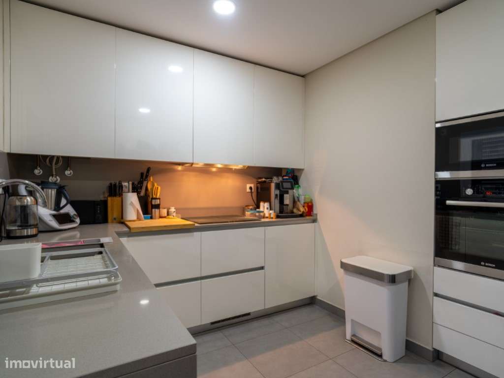 T2 com Suíte, Garagem e 2 Terraços no Empreendimento SolVillas na P...-12