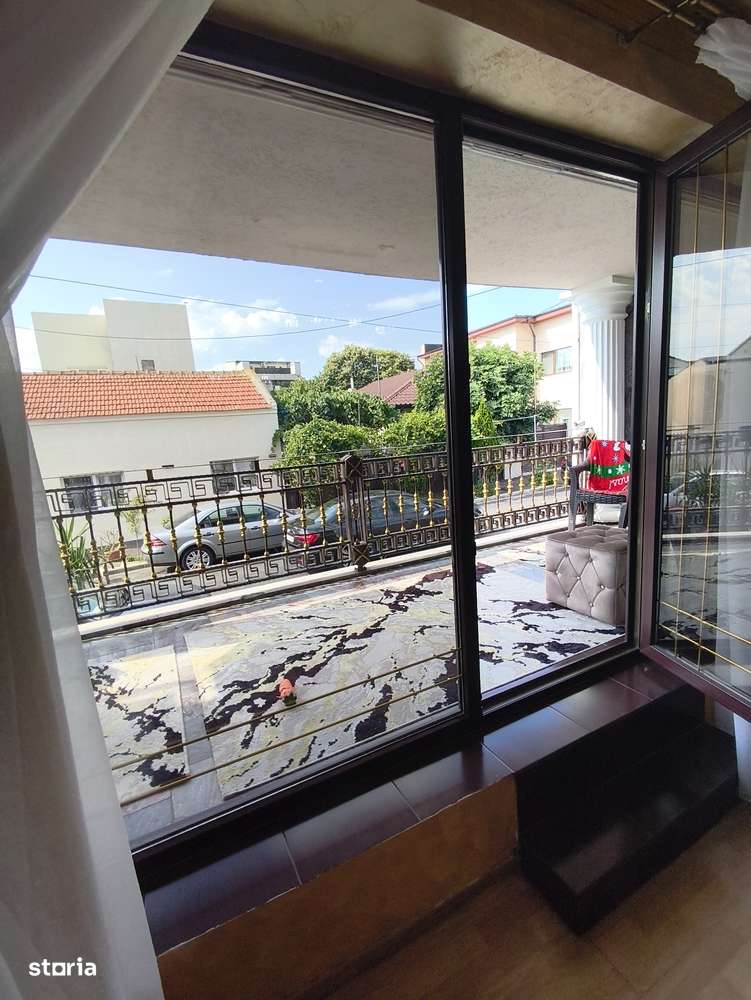 Casa D+P+E+terasa Tomis 2 cu 2 intrari, 6 camere, 2 bucătării, 3 bai.-10
