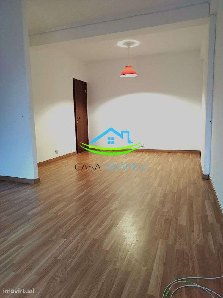 Apartamento T2 na rua Joaquim Sotto Mayor - Figueira da Foz - Grande imagem: 4/34