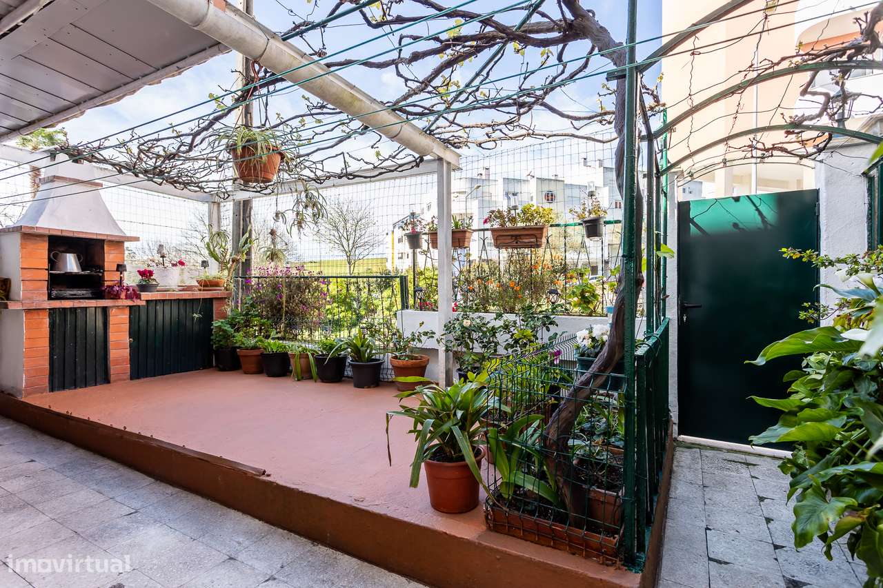 Apartamento T1 com terraço, em Barcarena-20